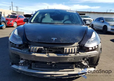 2021 Tesla Model 3 из США, поврежденный, VIN 5YJ3E1EB2MF004315